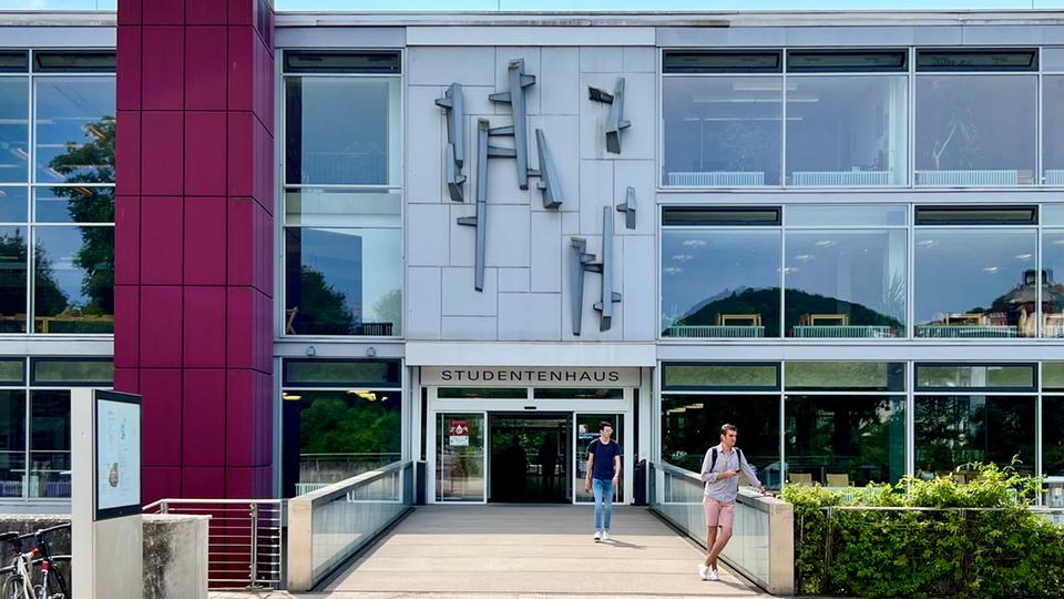 Nach Einsturz von Hörsaal Decke in Marburg Untersuchung des