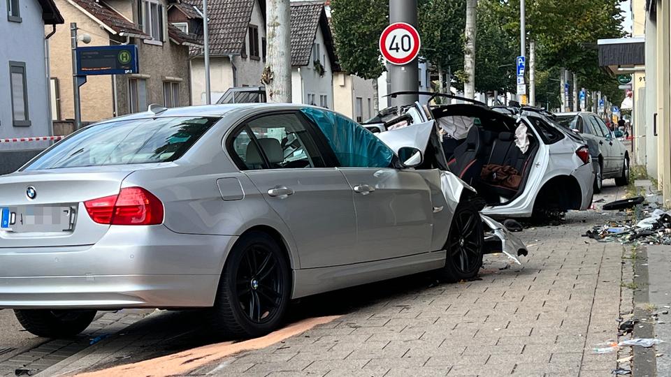 Mann rast in Darmstadt Arheiligen über Bürgersteig Hinweise auf