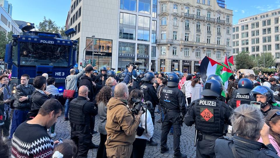 Polizei Setzt Verbot Von Pro Pal Stina Demo In Frankfurt Durch Weitere