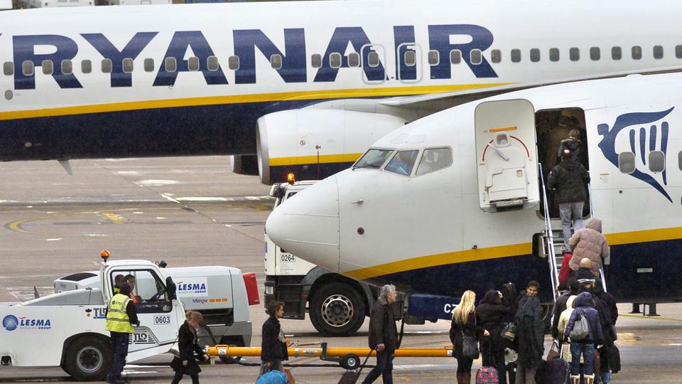 Ryanair kündigt noch mehr Flüge an - hessenschau.de
