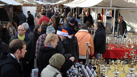 Verkaufsstand bei einem Flohmarkt