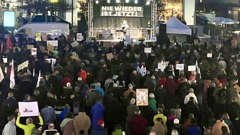 Die Demonstrierenden versammelten sich auf dem Uniplatz in Fulda