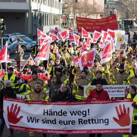 Demonstration von Rettungskräften  in Frankfurt