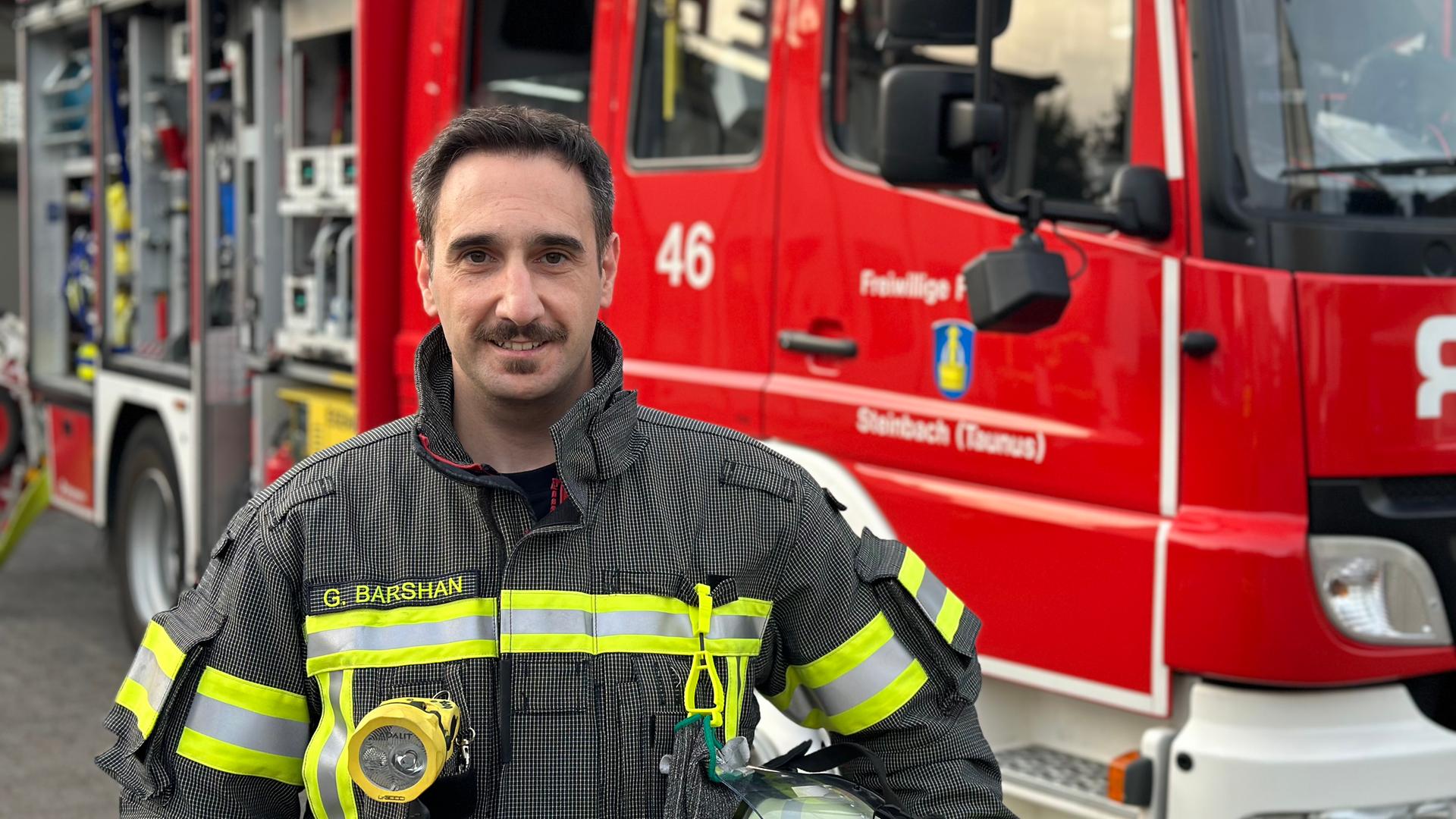 This influencer promotes the volunteer fire department – in Turkish | hessenschau.de