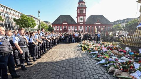 Trauer um den getöteten Polizisten in Mannheim