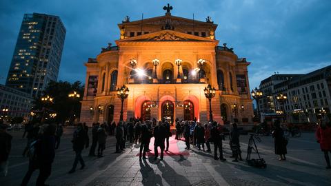 Roter Teppich vor der Alten Oper in Frankfurt