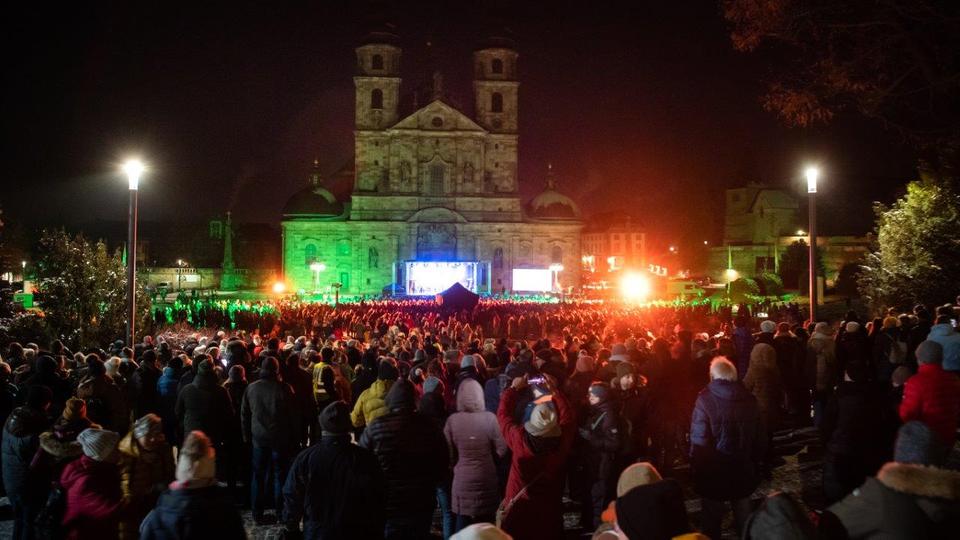 Weihnachtssingen auf dem Fuldaer Domplatz mit BesucherRekord? Audio