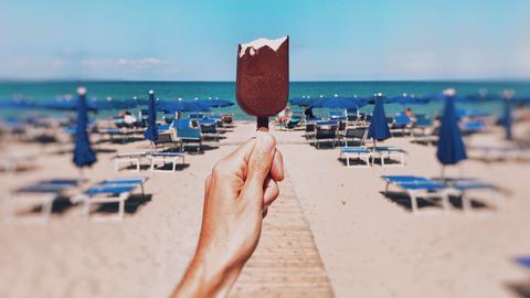 Ein Magnum am Strand