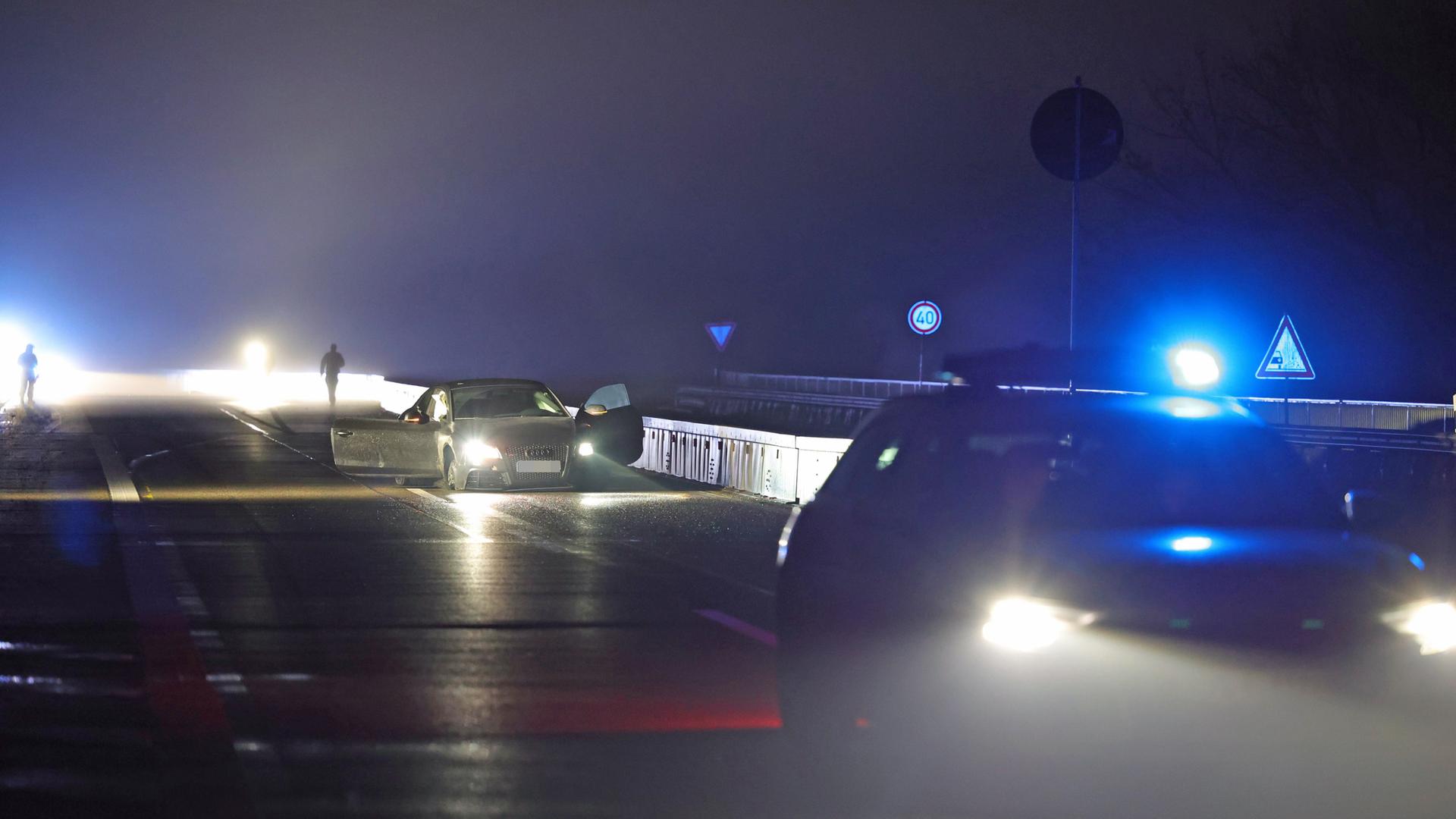 Geldautomaten-Sprengung In Hofheim – Unfall An Schiersteiner Brücke Bei ...