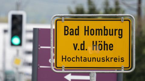 Ortschild von Bad Homburg im Hochtaunuskreis.