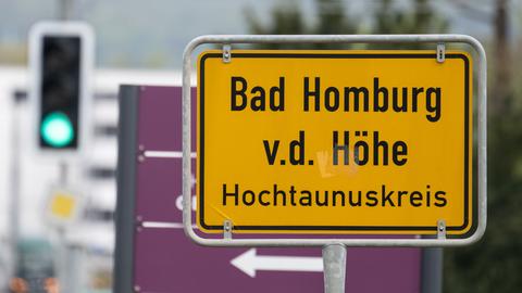 Ortschild von Bad Homburg im Hochtaunuskreis.