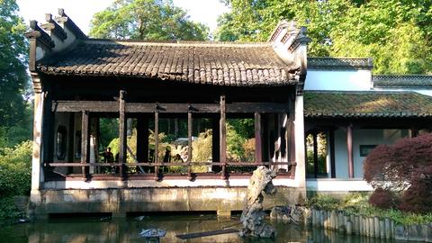 Ausgebrannter Pavillon im Bethmannpark