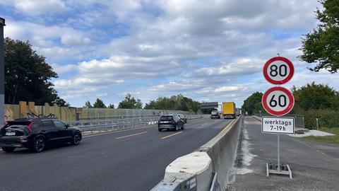 Tempo 60: Die A49 bei Kassel-Oberzwehren.