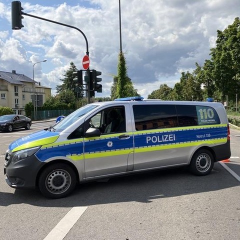 Für die Entschärfung wurden auch mehrere Straßen gesperrt. 