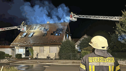 Dieses Einfamilienhaus in Eschwege wurde durch einen Brand zerstört.