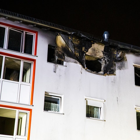 Mehrfamilienhaus in Mühlheim am Main mit ausgebrannter Wohnung