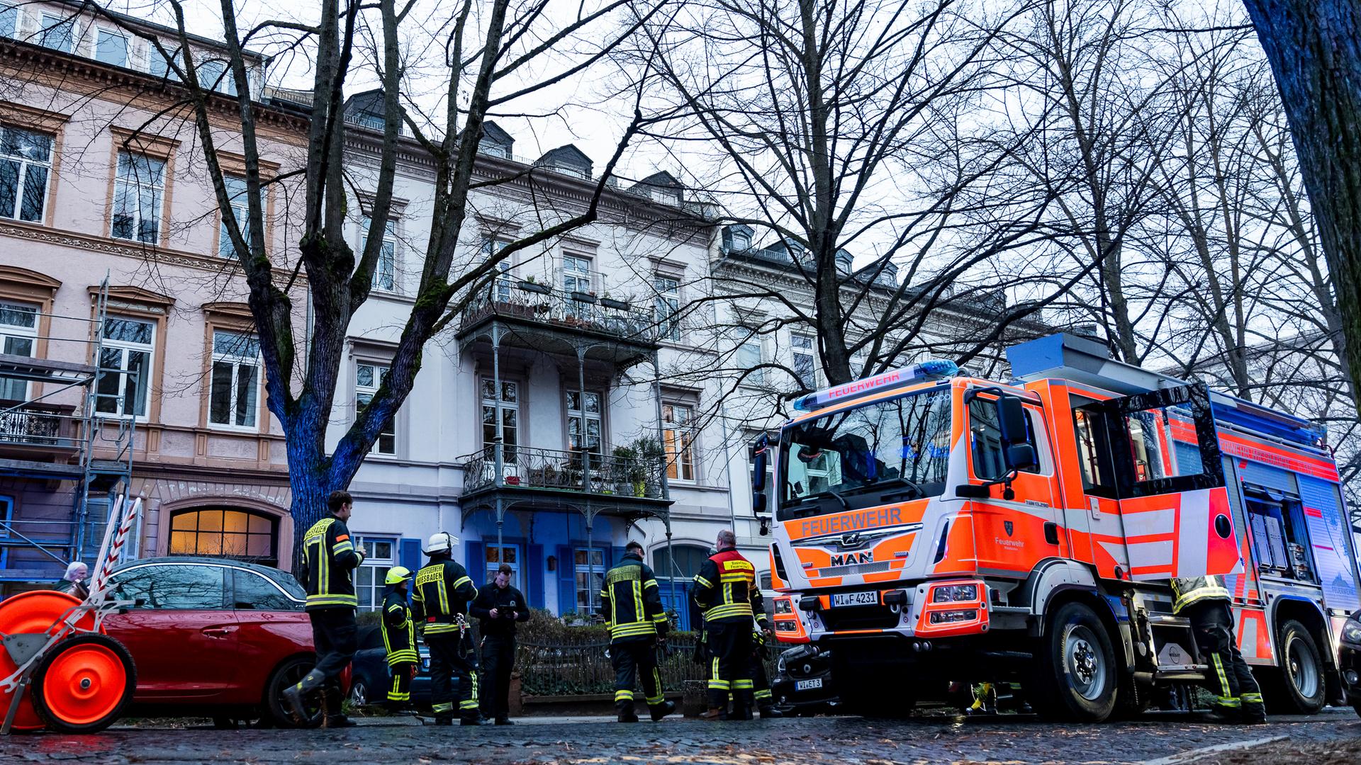 ++ Bus Brennt Auf A7 Bei Kassel Aus ++ Limburg: Bürgerbegehren Gegen ...