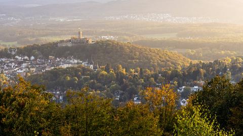 Blick auf die Burg Königstein im Taunus