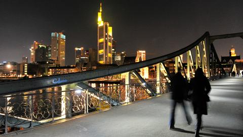 Energiesparen: Frankfurt knipst 2.500 Lampen aus