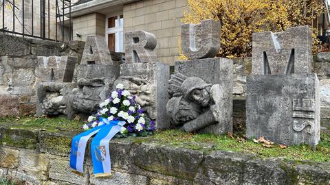 Das Friedensdenkmal von Künstler Horst Hoheisel