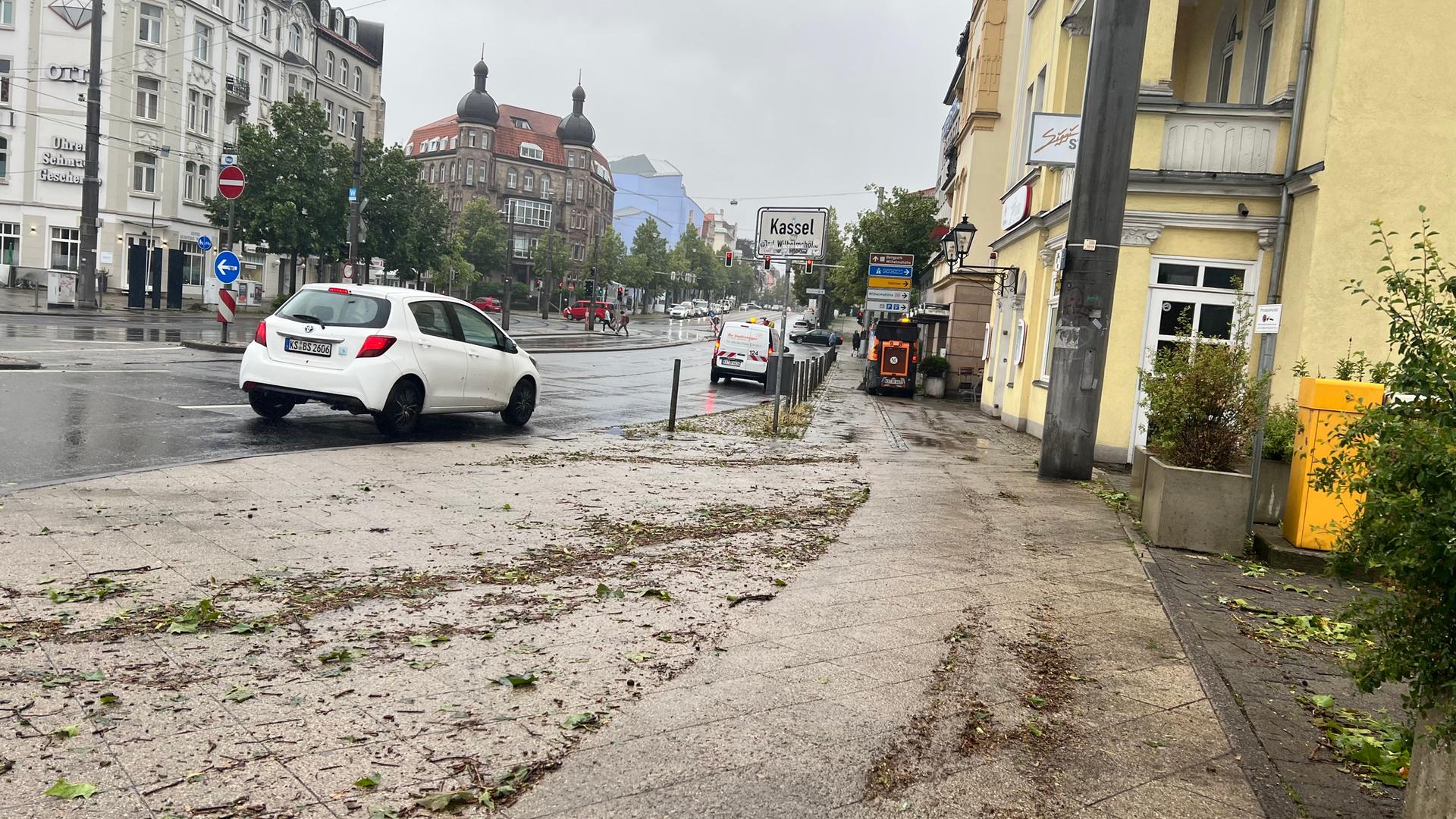 Unwetter-Chaos In Kassel: Auswirkungen Weiter Spürbar | Hessenschau.de ...