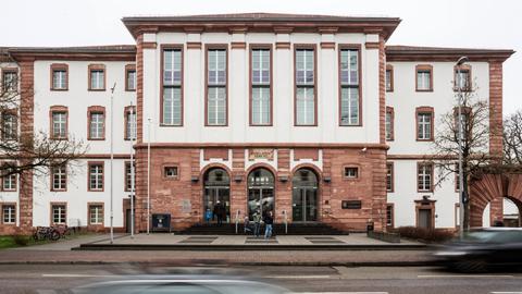 Außenansicht Gebäude Landgericht Hanau (Archivbild)