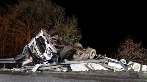 Umgekippter Lkw auf der A3 bei Idstein