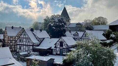 Winterlandschaft mit Stiftskirche in Oberkaufungen