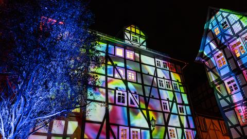 "Marburg by Night", schreibt uns hessenschau.de-Nutzer Werner Gruber zu seinem Foto.