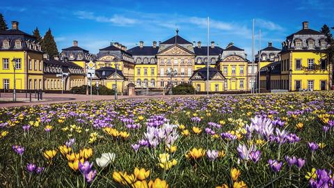 Frühlingsstimmung am Schloss Bad Arolsen. Das Foto hat uns hessenschau.de-Nutzerin Siri Lobodzinski aus Diemelsee geschickt.