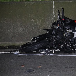 Unfall In Bürstadt: Zwei Tote Bei Zusammenstoß Zweier Kleinbusse Auf ...