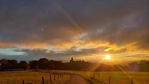 Sonnenaufgang in Greifenstein (Lahn-Dill) am 03.10.24