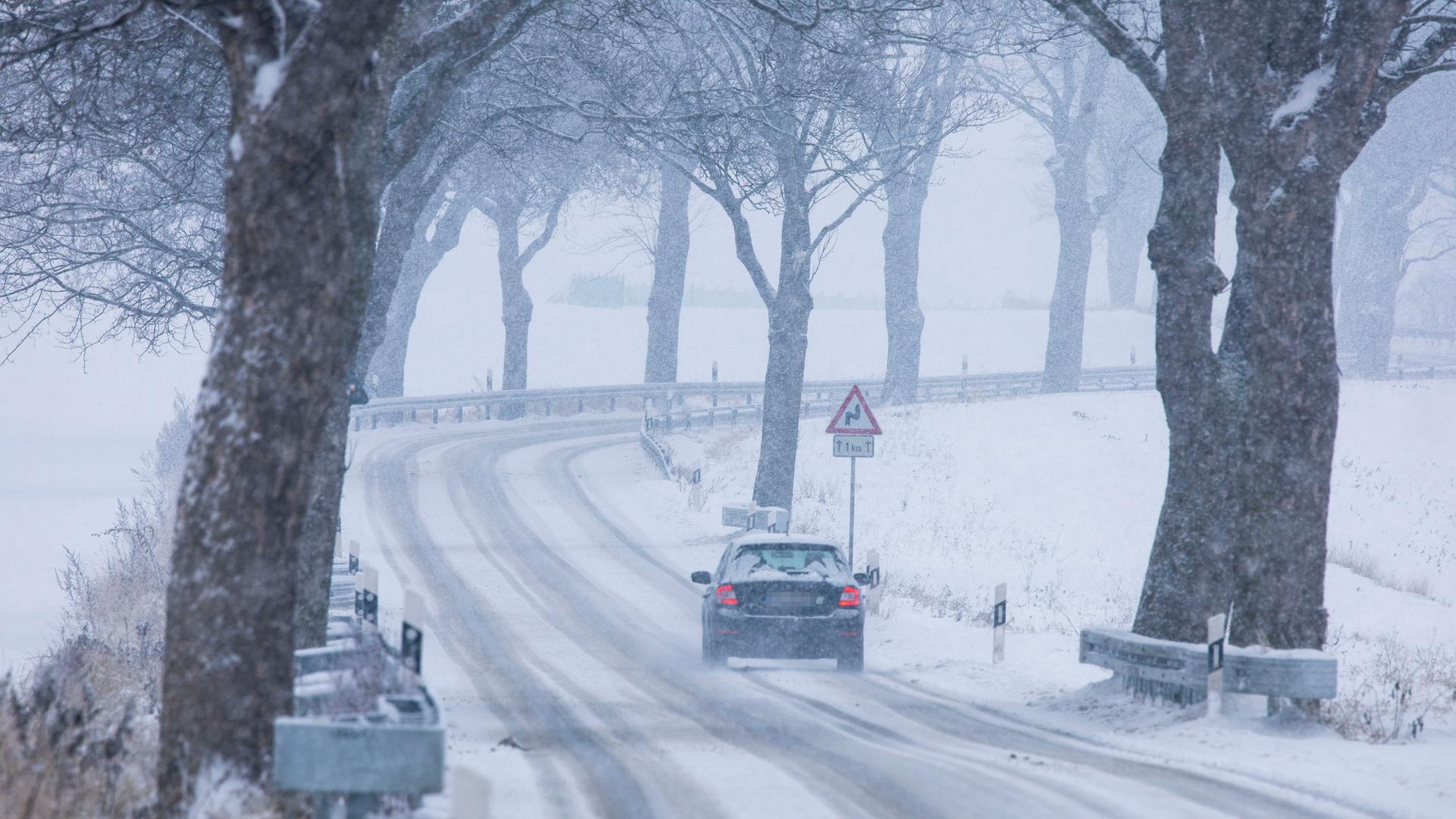 Schnee, Eisregen Und Blitzeis: Hessen Droht Am Mittwoch Verkehrschaos