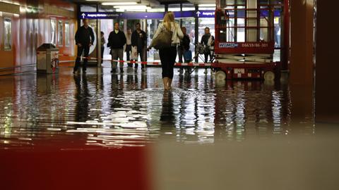 Überschwemmung Südbahnhof Frankfurt