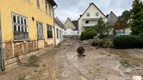 Verschlammte Straße in Trendelburg-Gottsbüren