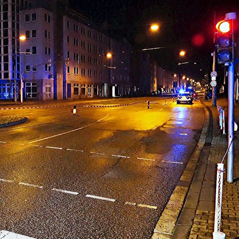 Abgesperrte Unfallstelle auf der Holländischen Straße in Kassel