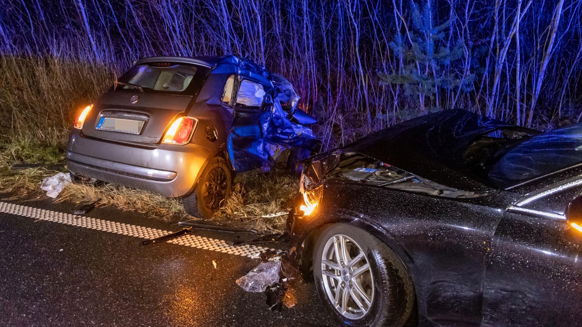 Schwerer Unfall Auf B45 + Frankfurt: Fensterfront Kracht Runter ...