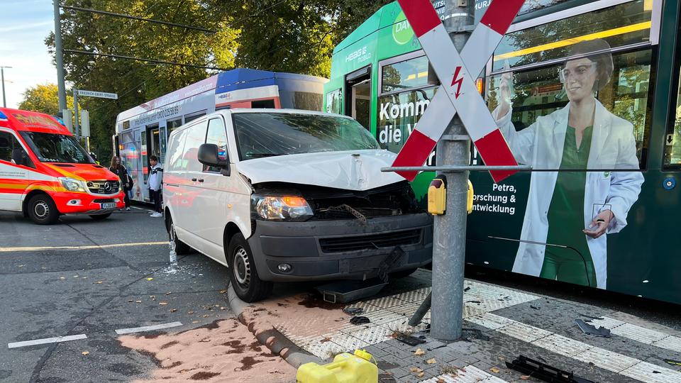 Verletzte Bei Stra Enbahn Unfall In Darmstadt Eberstadt Hessenschau