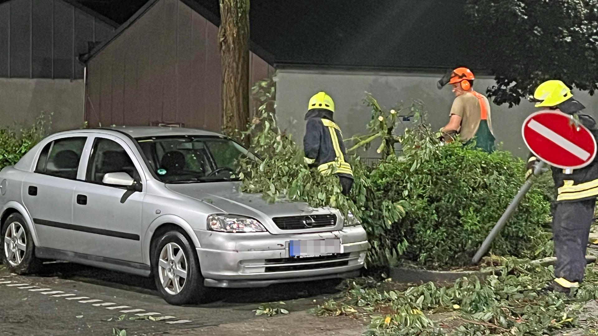 Regen Blitz Und Donner Schwere Unwetter über Hessen Video Hessenschaude Panorama