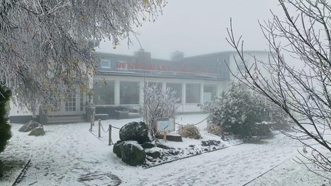 Erster Schnee der Saison auf der Wasserkuppe