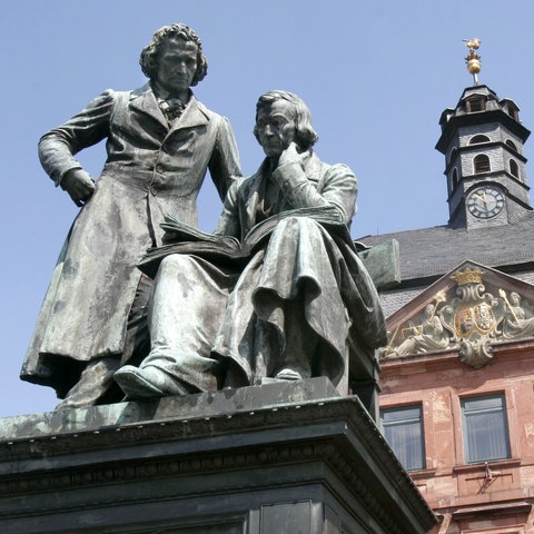 brüder Grimm Statue Hanau