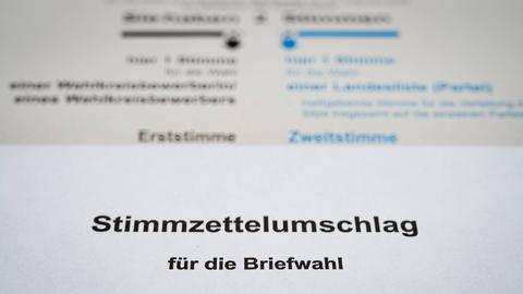 Ein Stimmzettelumschlag für die Briefwahl.