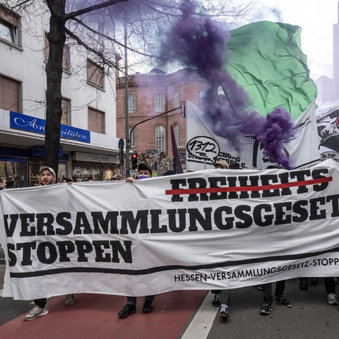 Demo gegen das hessische Versammlungsrecht im März in Frankfurt