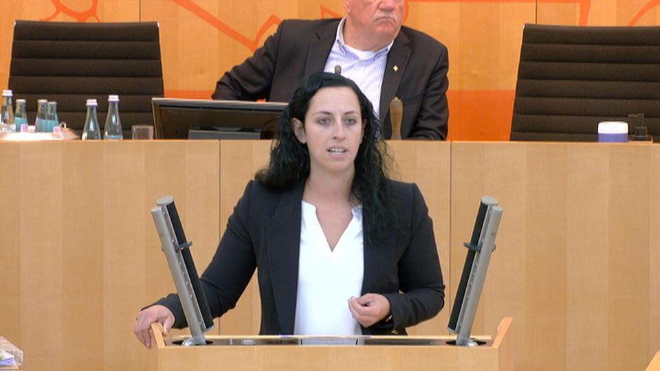 Vanessa Gronemann Grüne “sie Arbeiten Sich Nur An Der Ministerin Ab“ Video Hessenschau 