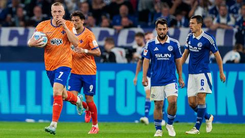 SV Darmstadt 98 - Isac Lidberg bejubelt seinen Treffer.