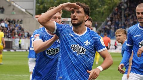 Fraser Hornby von Darmstadt 98 beim Torjubel