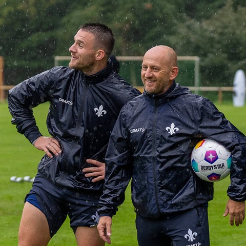 Marcel Schuhen und Torsten Lieberknecht von Darmstadt 98