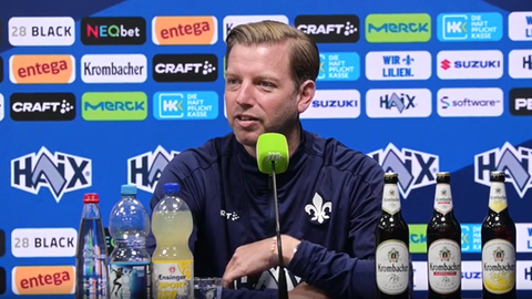 Florian Kohfeldt auf der Pressekonferenz der Lilien