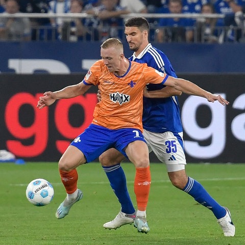 Isac Lidberg erzielte im Hinspiel auf Schalke drei Tore.