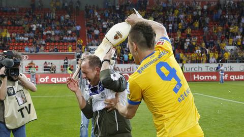 2013 stieg er mit Braunschweig in die Bundesliga auf.